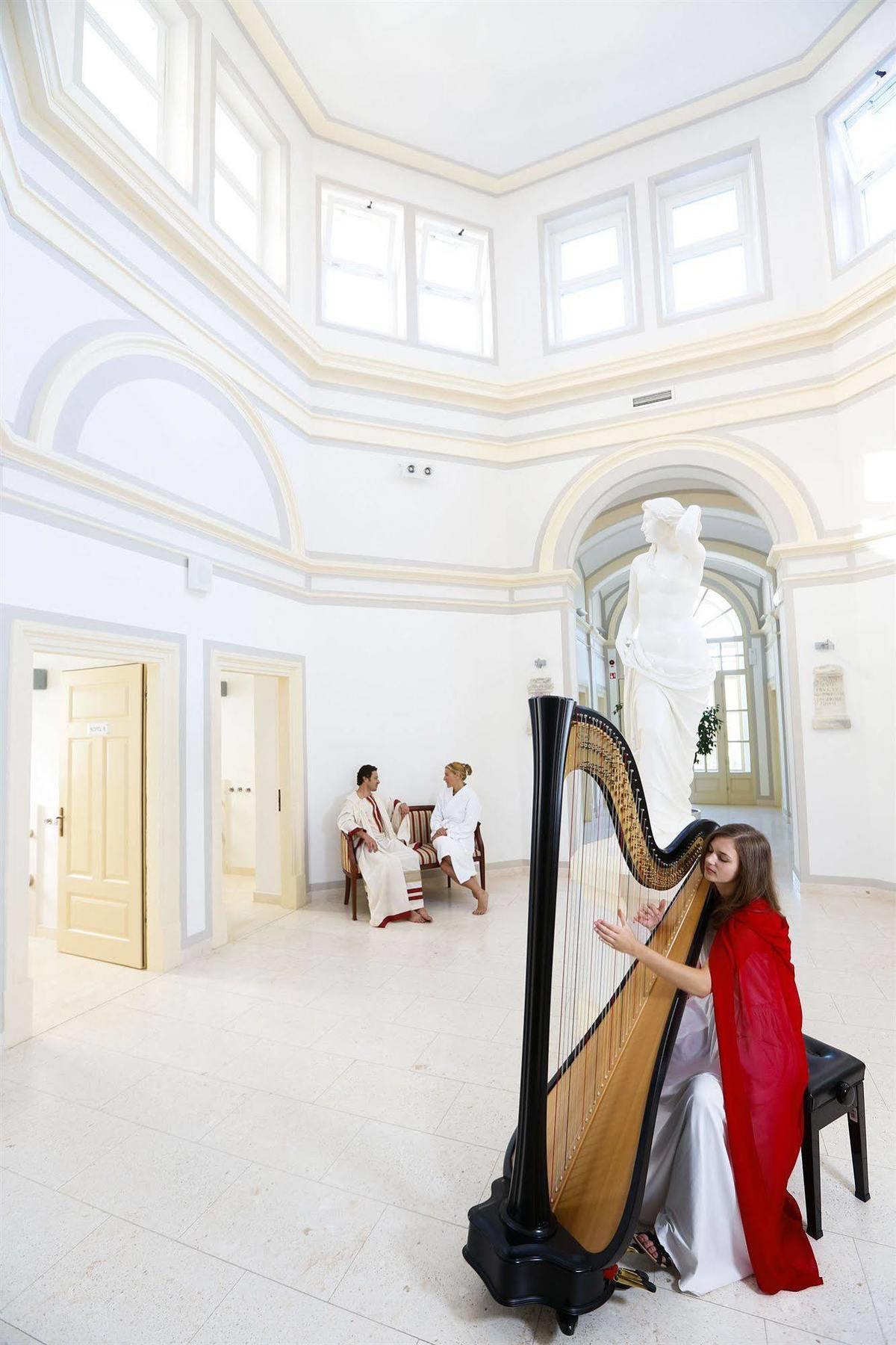 Hotel Rimski Dvor - Rimske Terme Rimske Toplice Extérieur photo