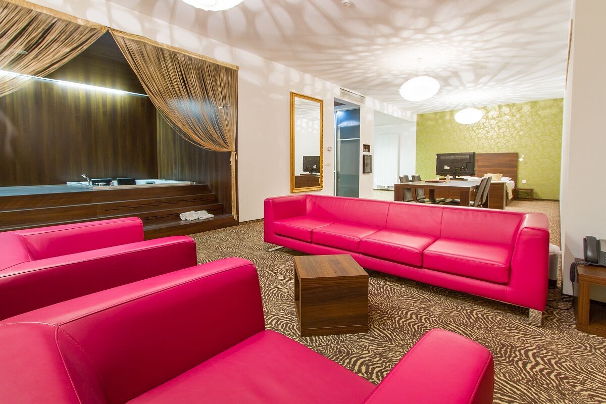 Hotel Rimski Dvor - Rimske Terme Rimske Toplice Extérieur photo